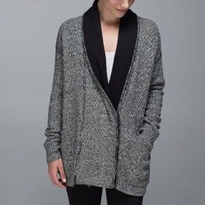 Lululemon Post Practice Cardigan Ghost/Black Size 8 (Approx.)